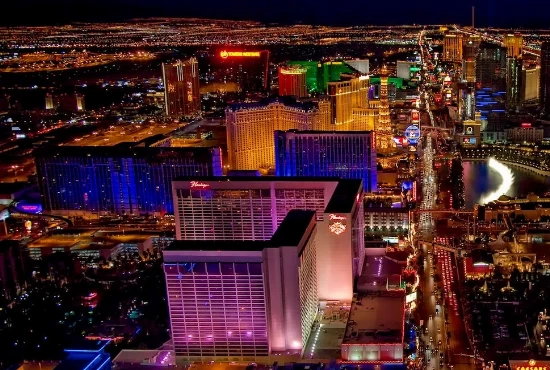 From Glitz to Natural Wonders: Exploring the Best Attractions and Activities in Las Vegas, NV